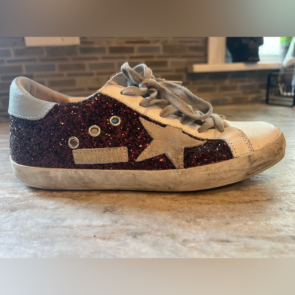 Golden Goose Womens size 37 (7) sneaker